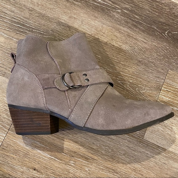 AEO Leather Ankle Boots - Picture 9 of 12